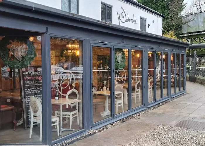 The Waterside Bar, Rooms & Restaurant