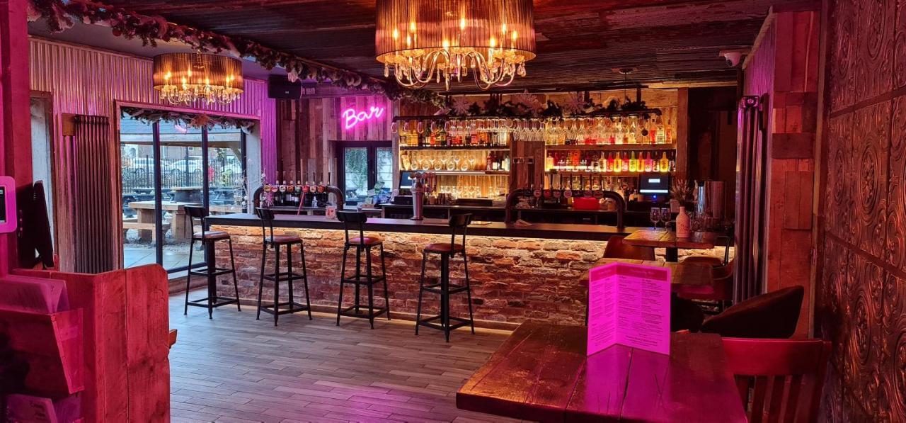 The Waterside Bar, & Restaurant Hotel Swinton (Greater Manchester)